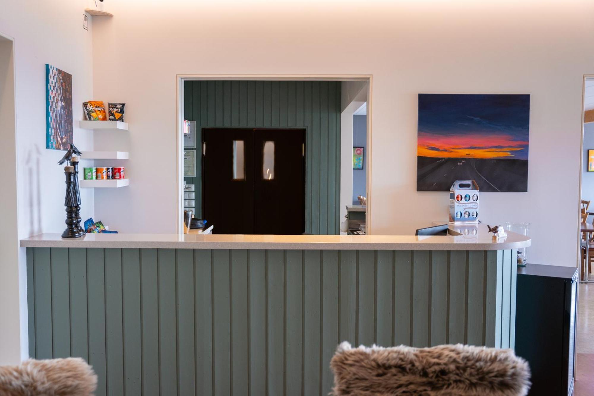 Hotel Flokalundur Brjanslaekur Exteriör bild